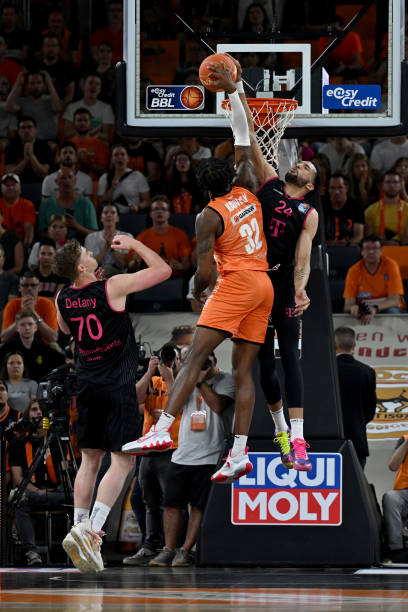 为了现代足 为了现代足